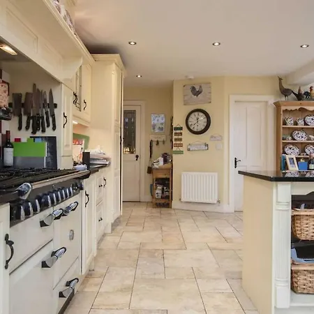 Spectacular 5 Bed Period Holiday home *