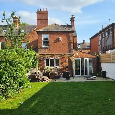 Spectacular 5 Bed Period *