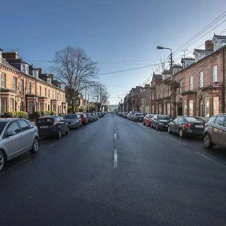 Spectacular 5 Bed Period Holiday home Dundalk